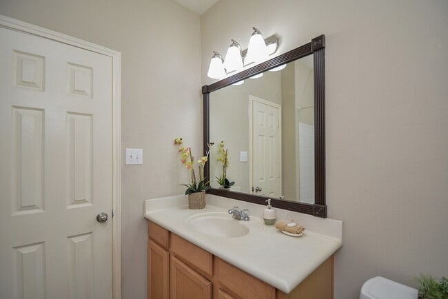 Building Photo - 9203 Kransbury Ln