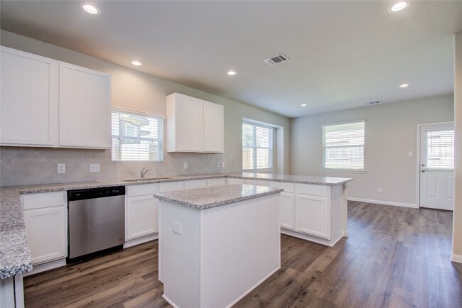 Building Photo - 3620 Cub Dr