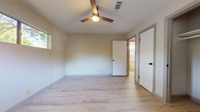 Building Photo - 1501 13th St N