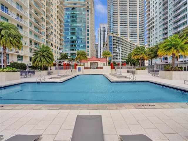 Building Photo - 1155 Brickell Bay Dr