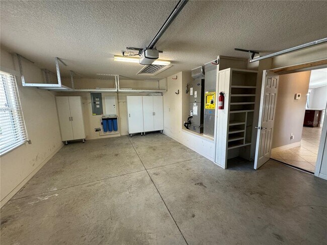 Building Photo - 2272 Vassar Ln