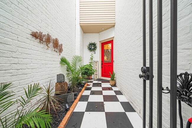 Building Photo - 3 River Hollow Ln