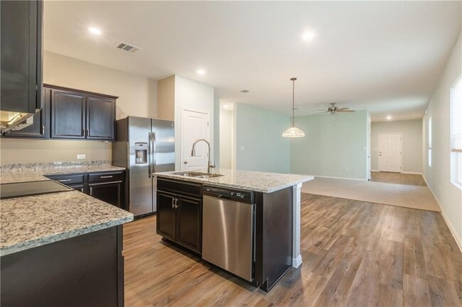 Building Photo - 108 Athena Way