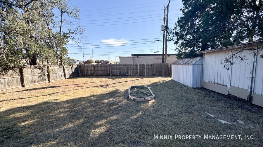 Building Photo - 3005 49th St