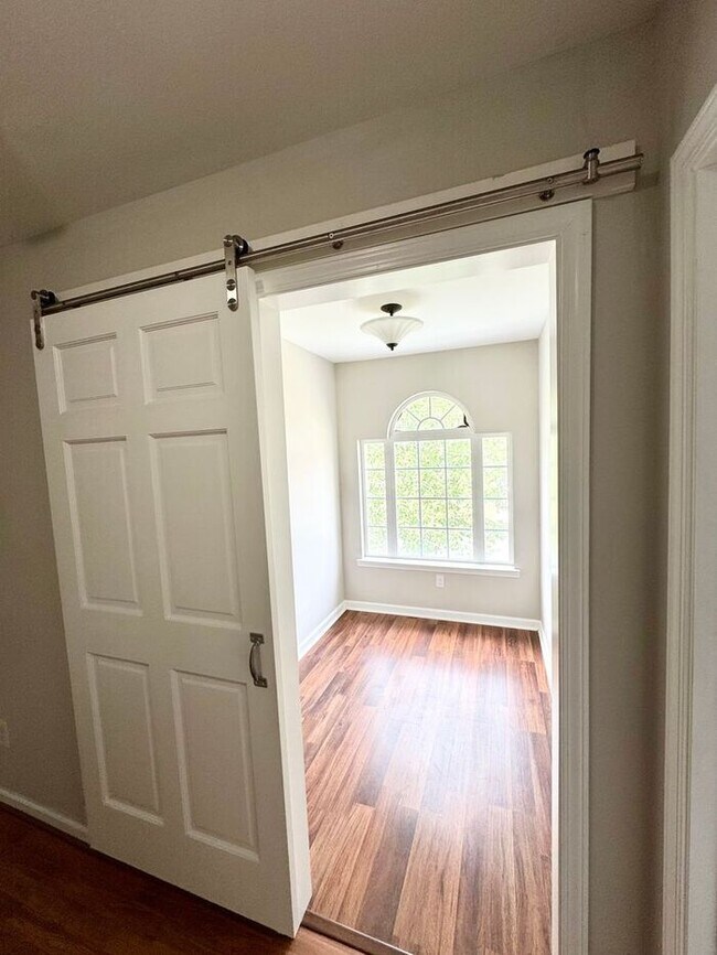Building Photo - Fabulous Home in Ballantyne!!!