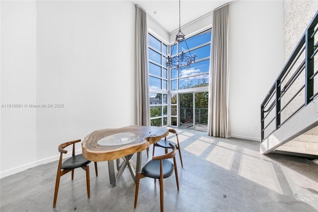 Building Photo - 7700 Collins Ave