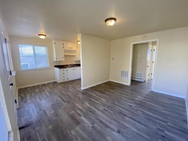 Building Photo - Downtown 1bd for Rent