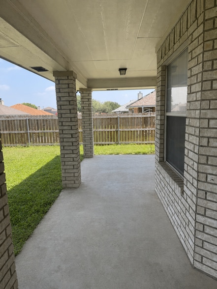 Back porch - 4301 Capri Dr