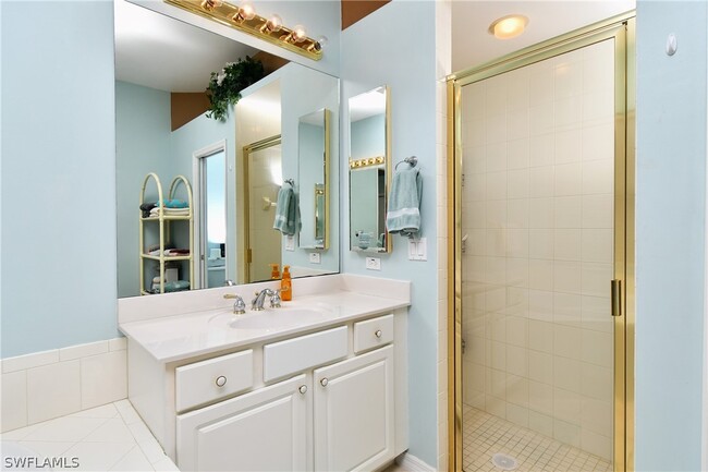 Building Photo - 2162 Oxford Ridge Cir