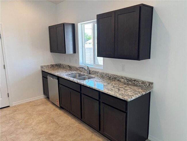 Building Photo - 2601 Chambers Ave