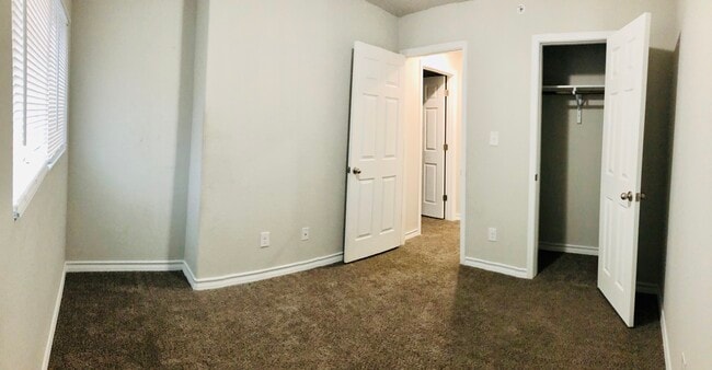 Building Photo - 8323 Breezy Cove