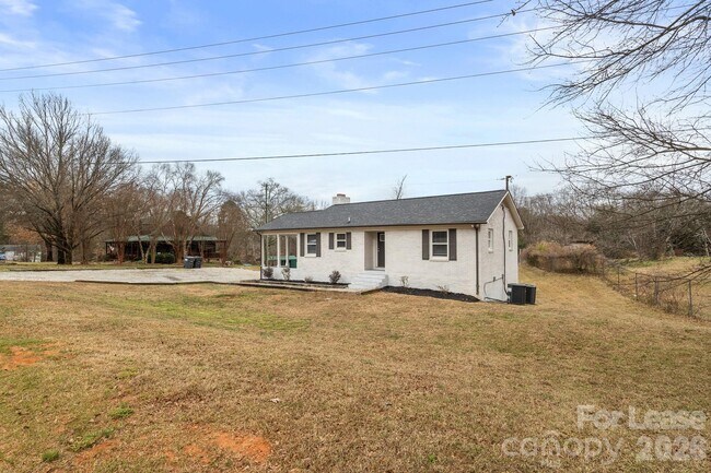 Building Photo - 11805 Harrisburg Rd