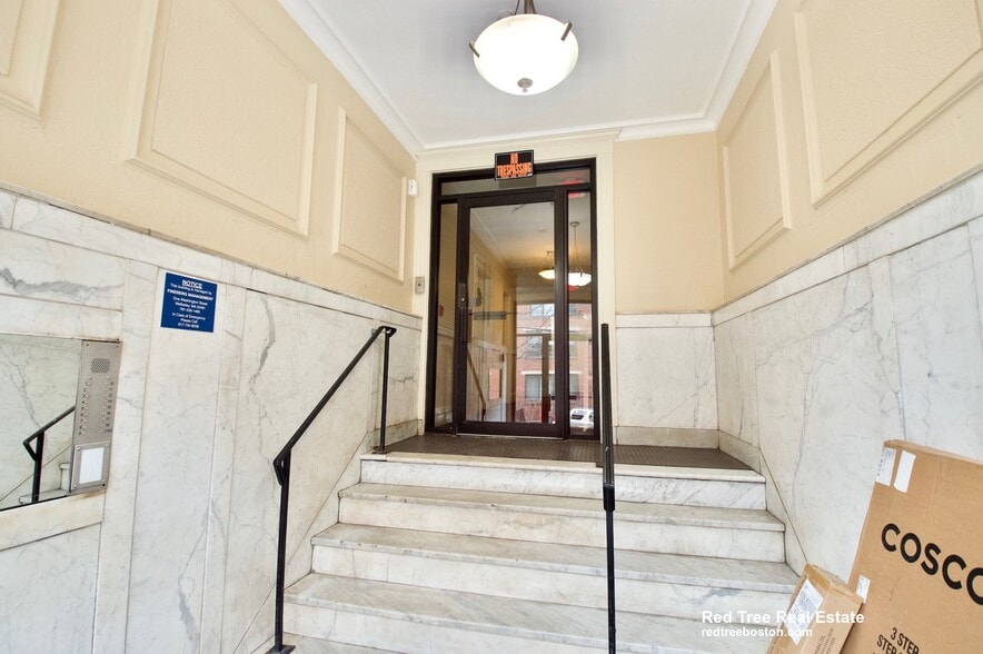 Building Photo - 25 Walbridge St