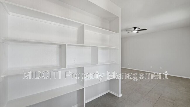 Building Photo - 1035 Cedar Grove Trail