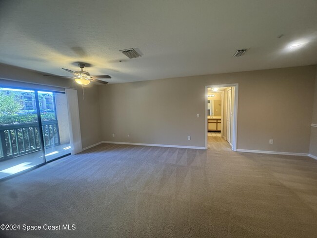Building Photo - 7667 N Wickham Rd