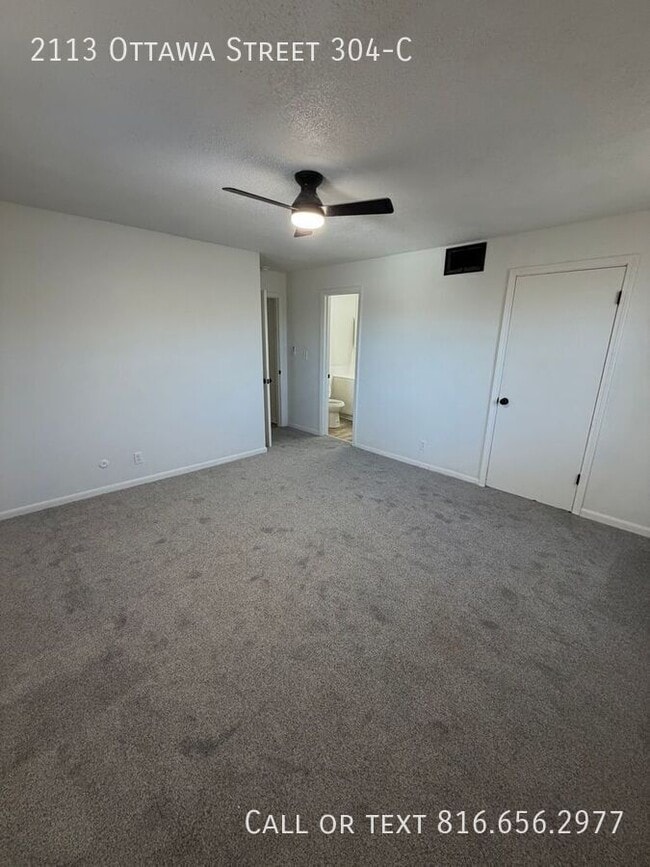 Building Photo - 2113 Ottawa St