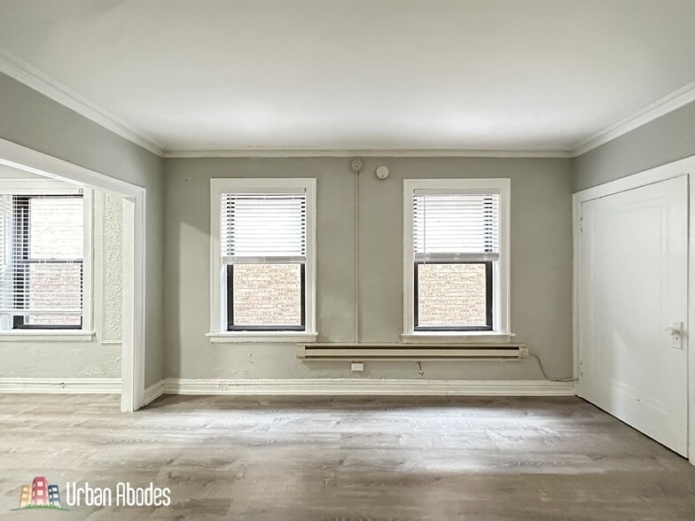 Building Photo - 1350 N Dearborn St