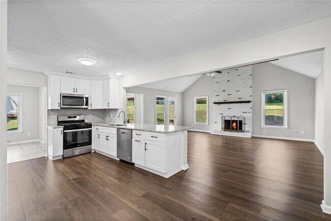 Building Photo - 1194 Meadow Oaks Dr NW