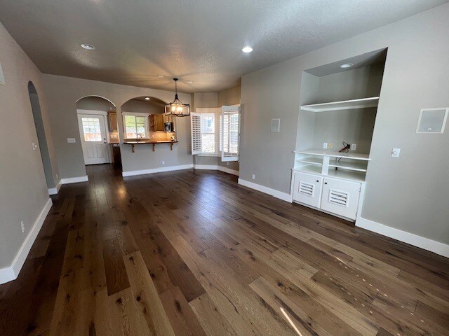 Building Photo - 2 Bed 2 Bath in Boise!