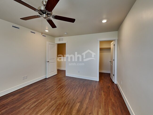 Building Photo - 6550 Spriggel St