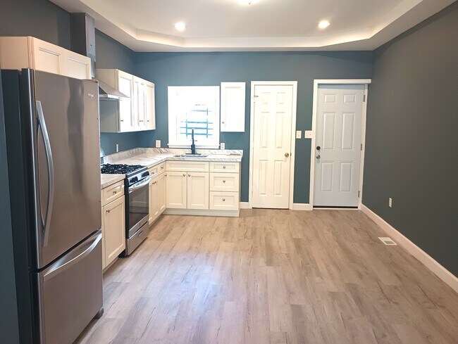 Building Photo - 2932 McElderry St