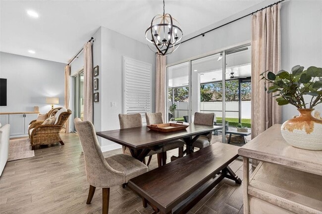 Building Photo - 10522 Cardera Dr