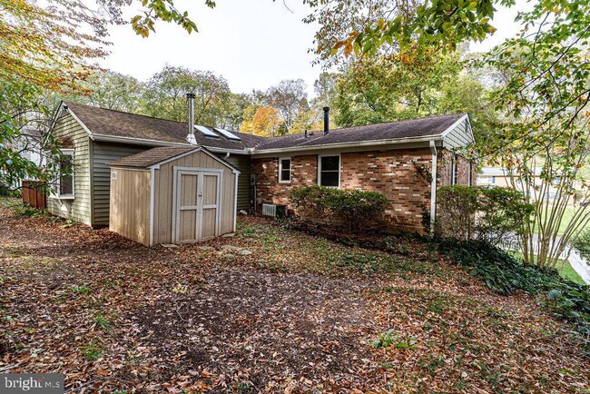 Building Photo - 8617 Kerry Ln