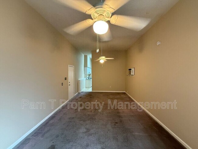 Building Photo - 104 Chippewa Dr