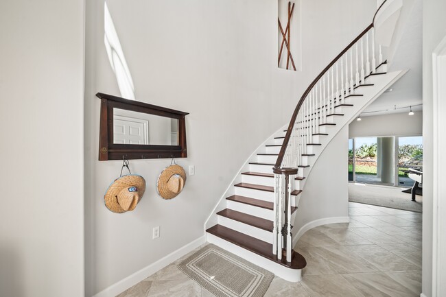 Building Photo - 7585 Jimmy Buffett Mem Hwy