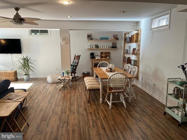 Building Photo - 43137 Binkley Cir