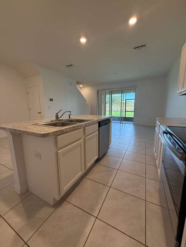 Building Photo - 170 Feltrim Reserve Blvd