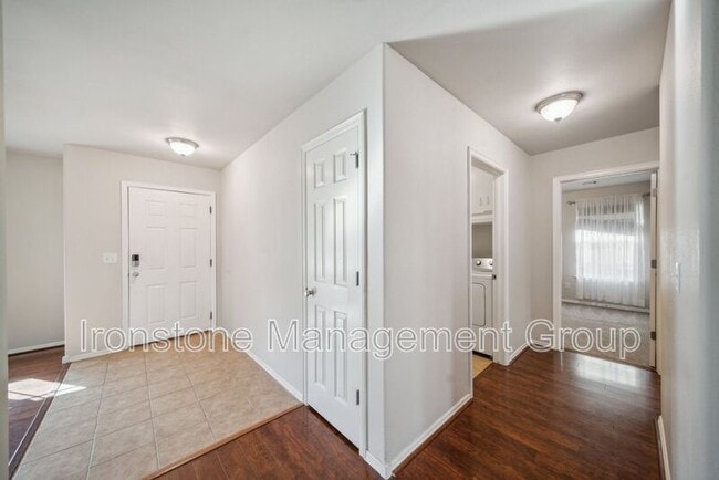 Building Photo - 6795 East 130th Pl S