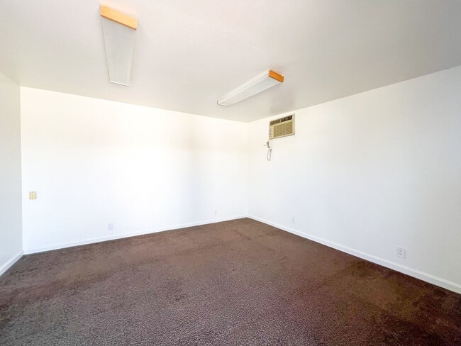 Building Photo - A 3 Bedroom 2 Bath Home with Guest House