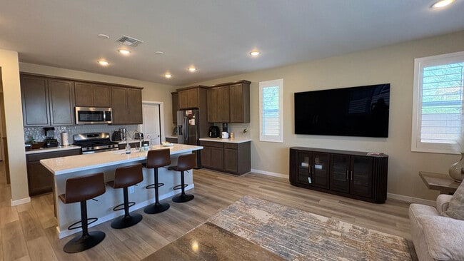 Building Photo - 17744 W Cassia Way