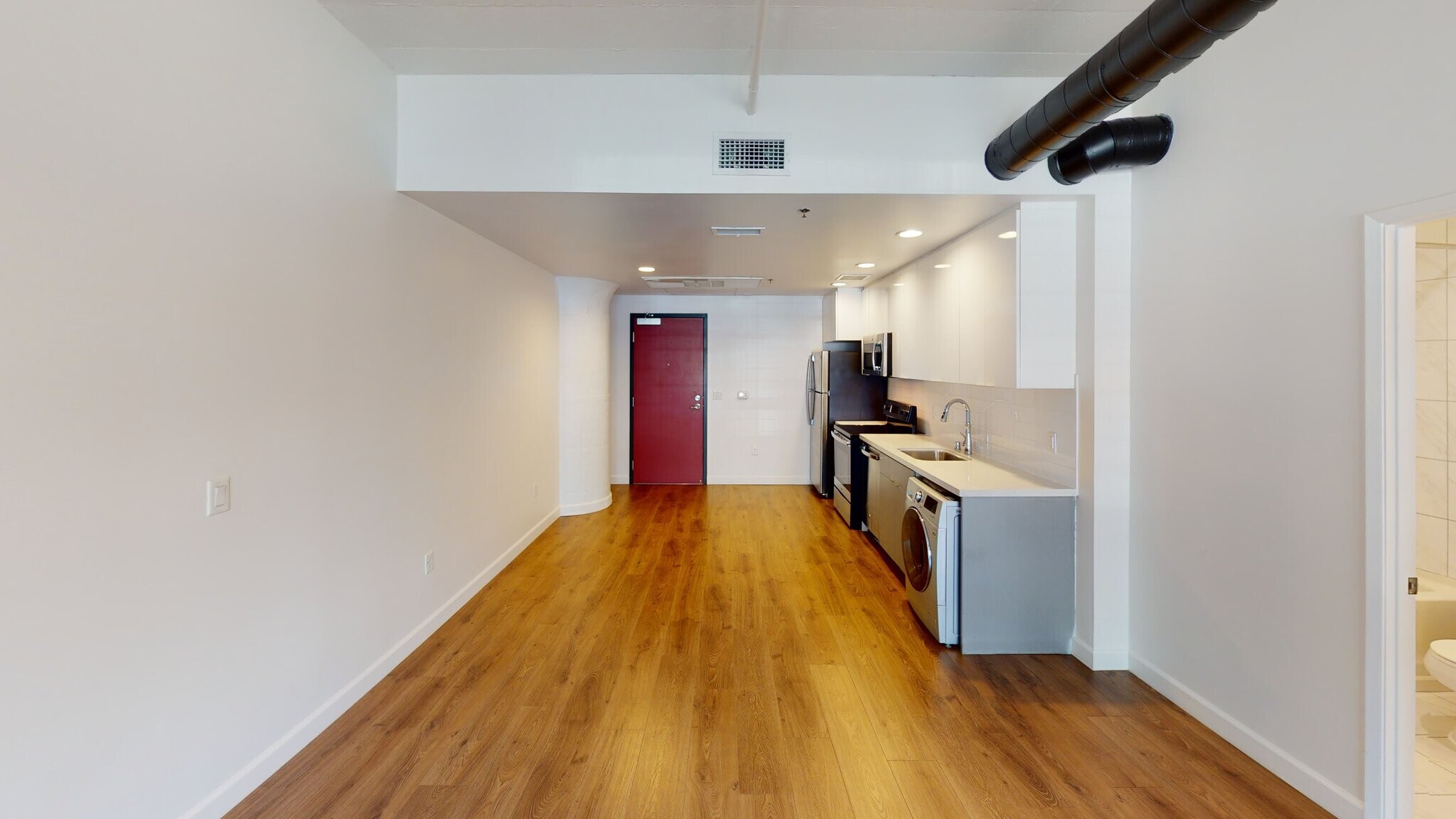 Building Photo - 3550 W 6th St