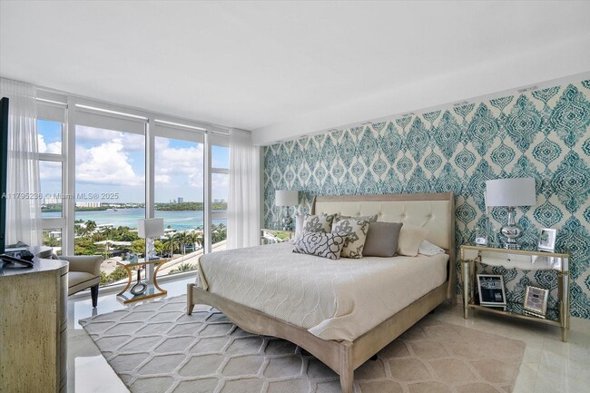 Building Photo - 10275 Collins Ave