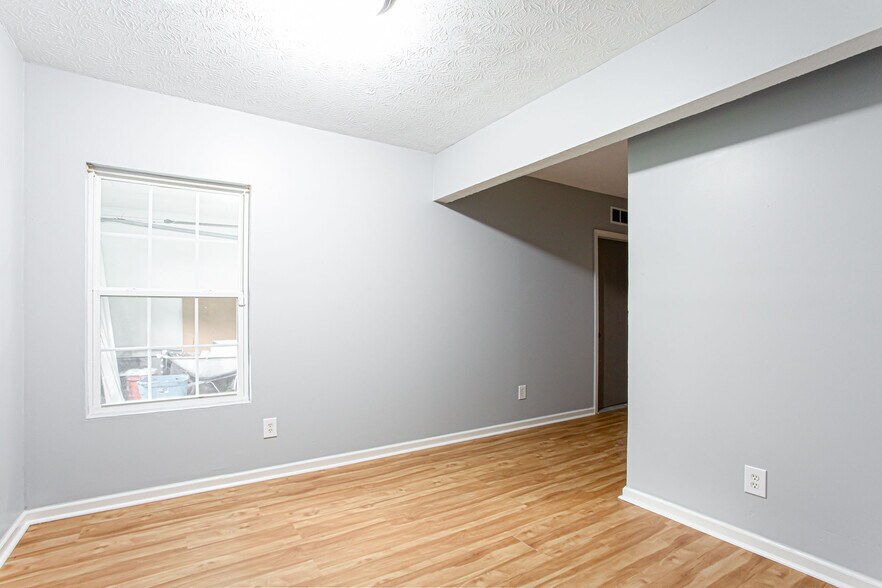 Building Photo - 6587 Alford Way