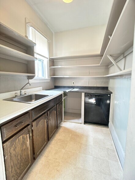 Building Photo - 55 Rindge Ave