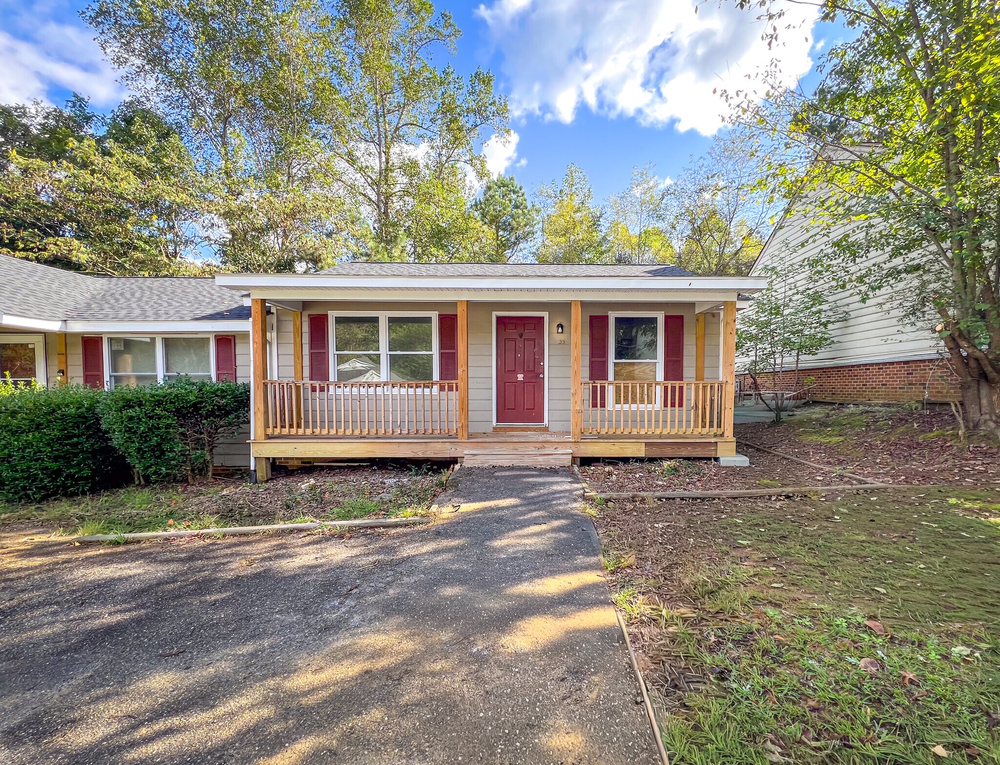 Building Photo - 33 Fox Hill Dr
