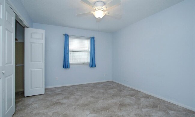 Building Photo - 6867 Stillwater Dr
