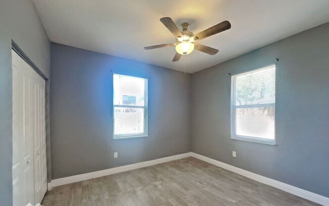 Building Photo - Charming 3BR House in Tampa