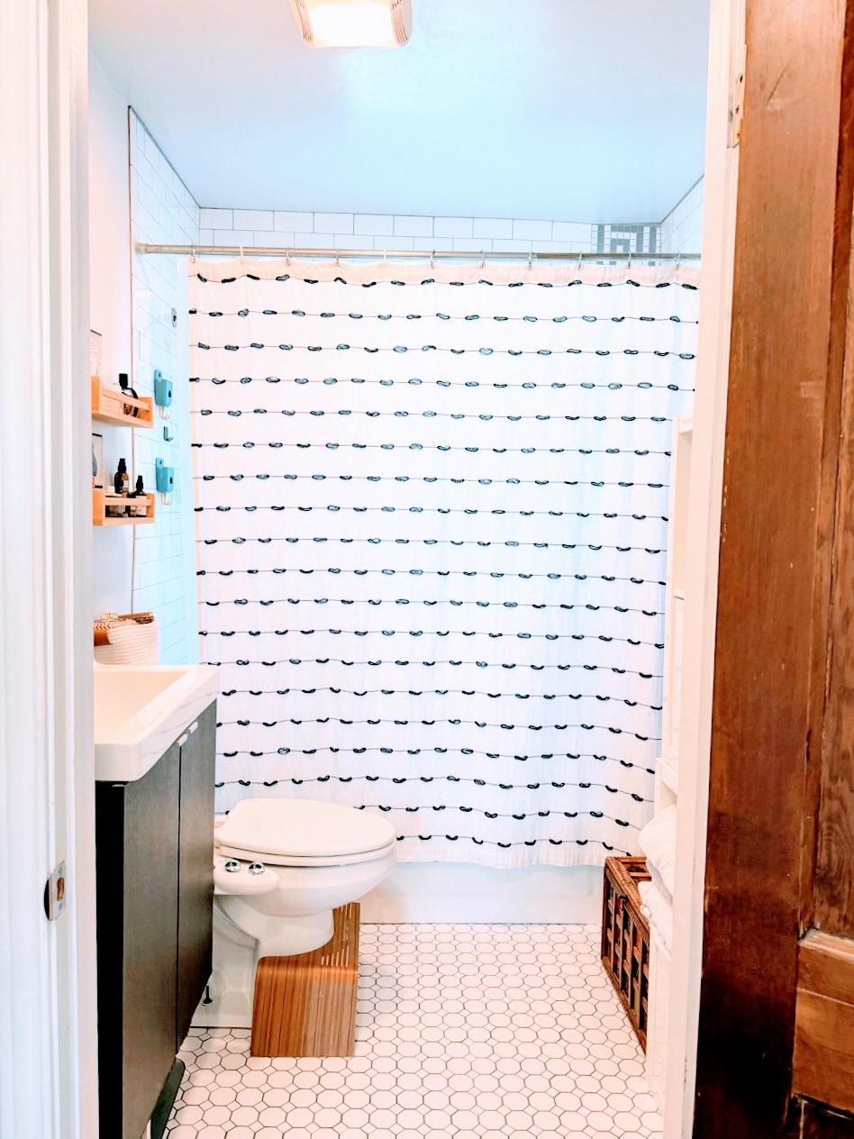 Building Photo - 3004 E 18th St