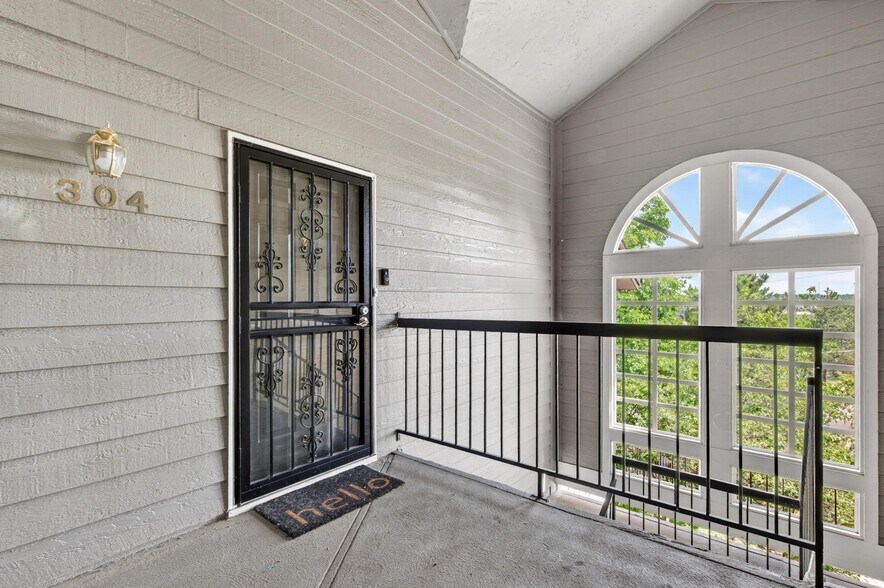 Building Photo - 2575 S Syracuse Way