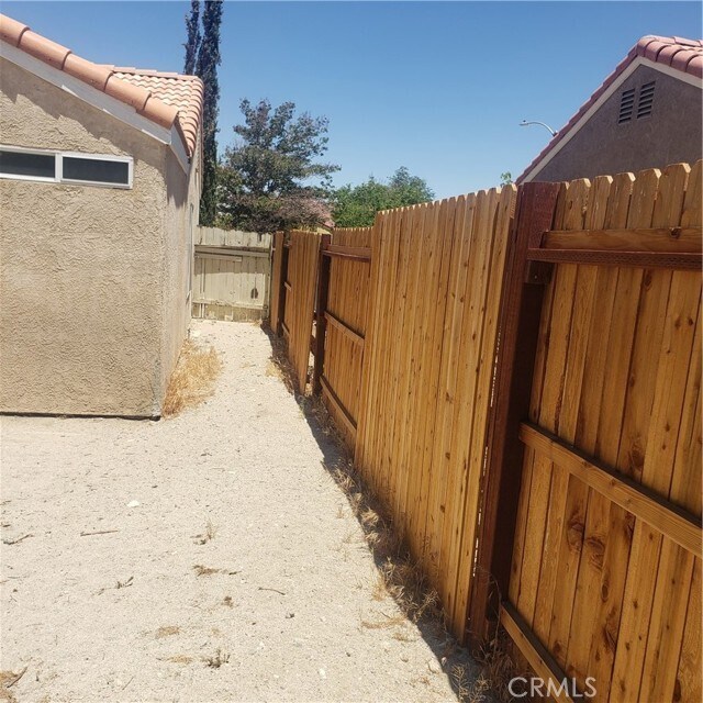Building Photo - 6012 Sandpiper Pl