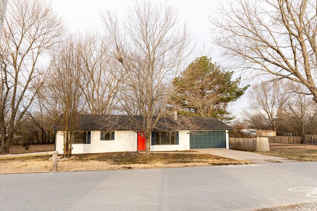 Building Photo - 101 NW K St