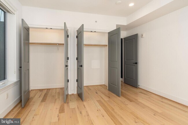 Building Photo - 811 Upshur St NW