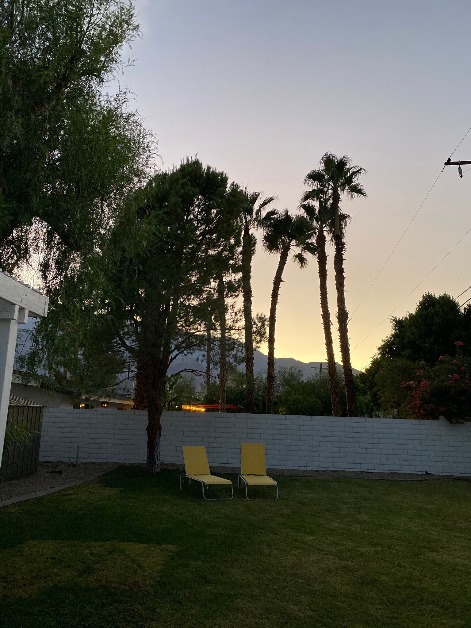 Building Photo - 2872 E Ventura Rd