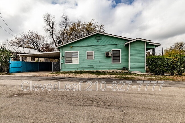 Building Photo - 3402 W Travis St