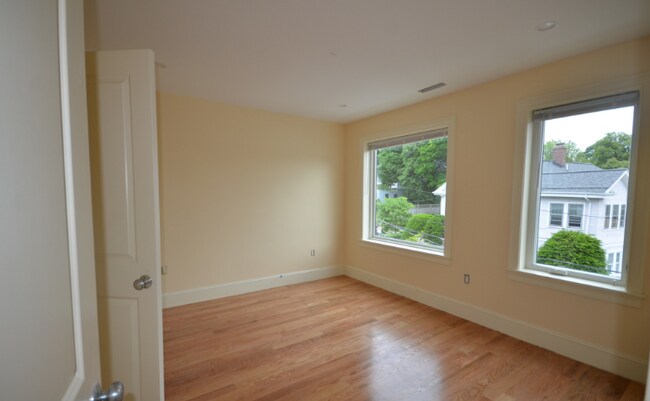 Building Photo - 118-120 Tremont St