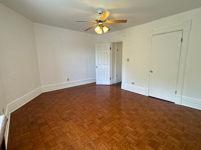 Building Photo - 1504 W Jackson Blvd